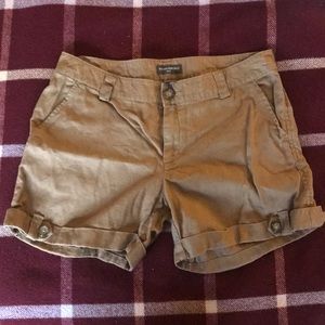 Brown linen Banana Republic shorts